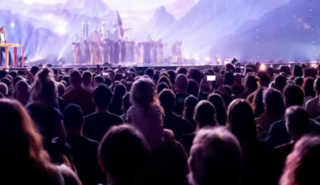 Ile kosztuje koncert? Poznaj ukryte wydatki i oszczędności Ile kosztuje koncert? Poznaj ukryte wydatki i oszczędności